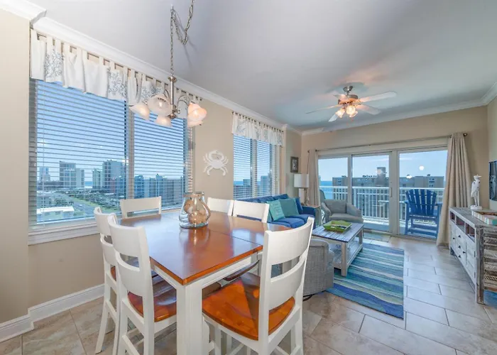 Apartment Crystal Tower Corner Unit 801